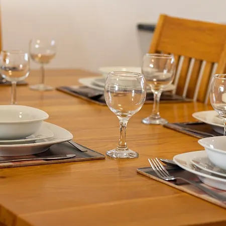 Apartment Royal Seacrest Crown-jewel, 2b, Pools, Sea, Center Paphos